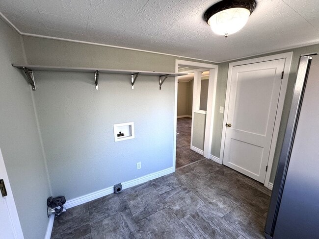 Building Photo - Beautifully Remodeled Home Near Terry Park