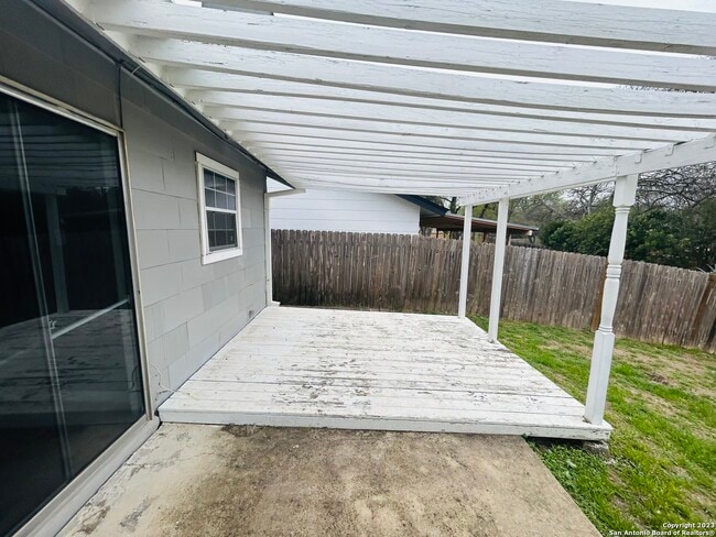 Building Photo - 8411 Collingwood-