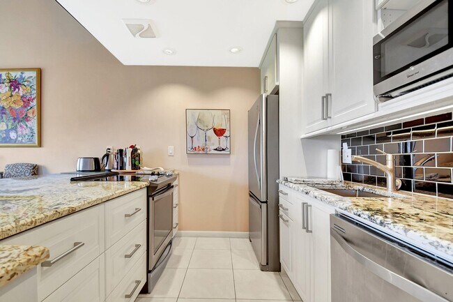 Building Photo - 755 Dotterel Rd