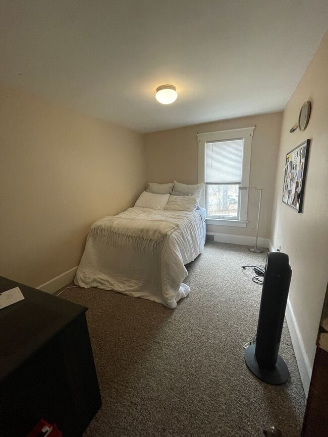 Building Photo - 1803 Hill St