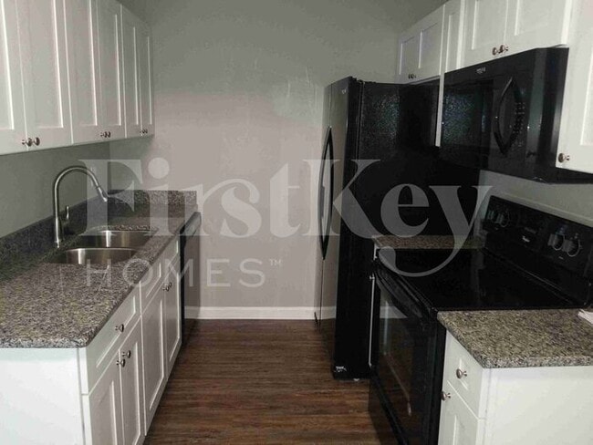 Building Photo - 4019 Ladson Rd