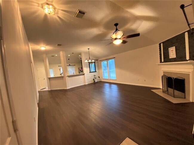 Building Photo - 15306 Bronze Leaf Ct