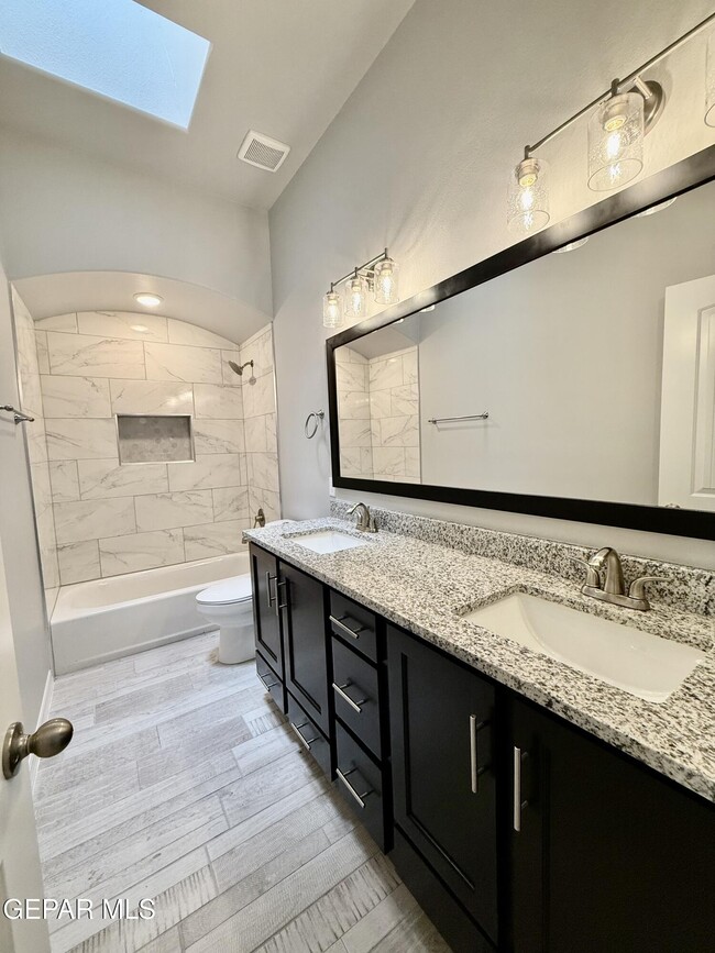 Building Photo - 15136 Ambition Ave