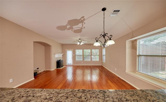 Building Photo - 4616 Brighton Dr