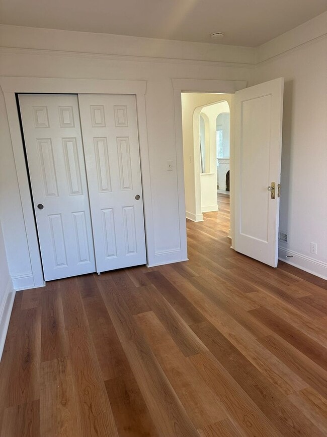 Building Photo - Corner Home in Daly City's Bayshore District