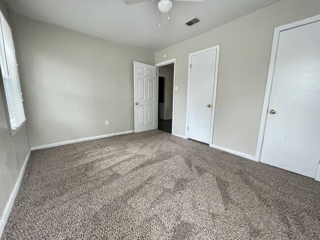 Building Photo - 4205 41st St