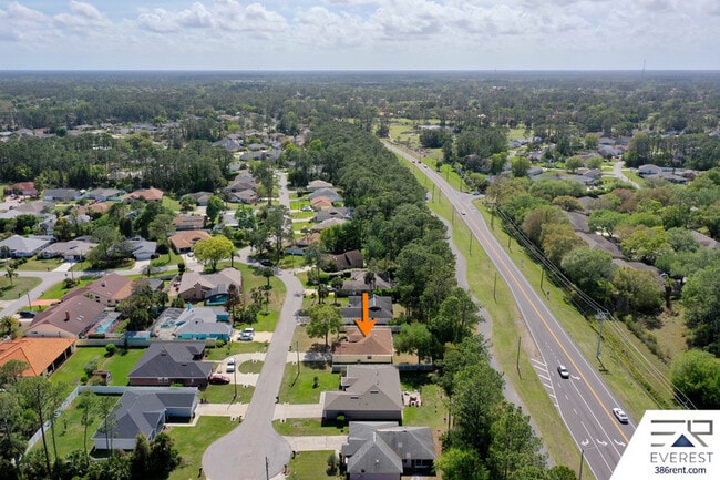 Building Photo - 9 Waywood Pl