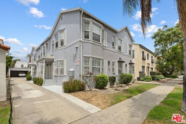 Building Photo - 437 N Genesee Ave