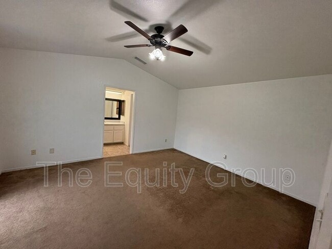 Building Photo - 1195 Santa Cruz Ave