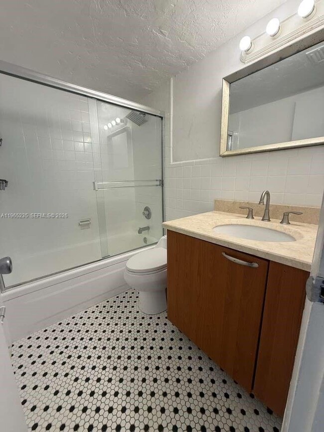 Building Photo - 7917 West Dr