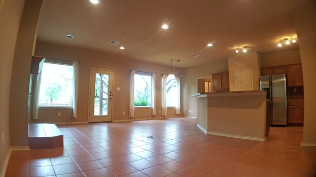 Building Photo - Secluded Hill Country home on huge lot!  Gorgeous home in tranquil setting!