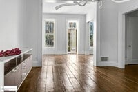 Building Photo - 471 Henry St