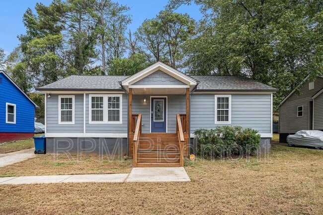 Primary Photo - 1343 Lynford Dr SW