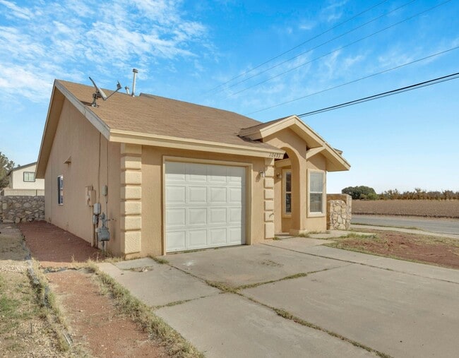 Primary Photo - 10493 Kirkland St