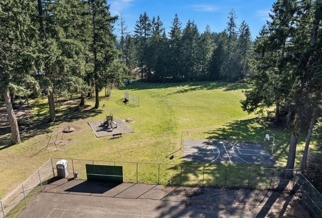 Building Photo - Fully Remodeled Gated Community Lake Home in Gig Harbor!