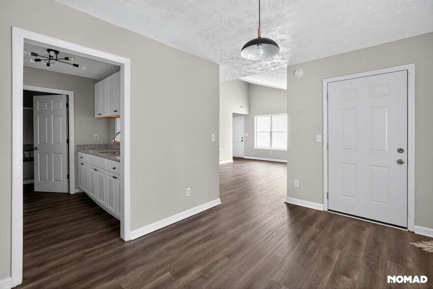 Building Photo - 5504 Windwood Rd