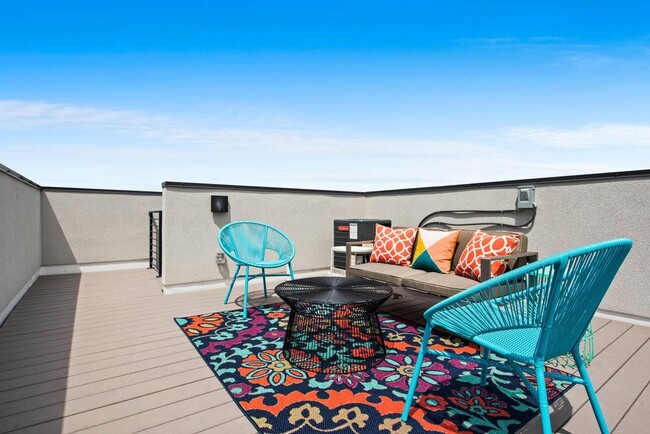 Building Photo - Beautiful Contemporary Home in Cherry Creek