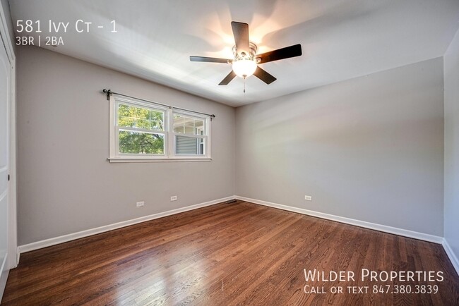 Building Photo - 581 Ivy Ct