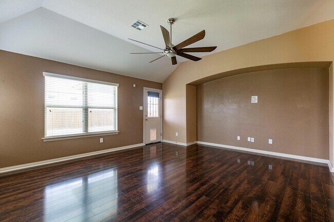 Building Photo - 118 Wallin Farms Dr