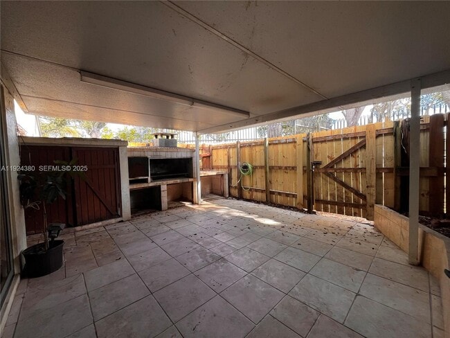 Building Photo - 819 NE 214th Ln