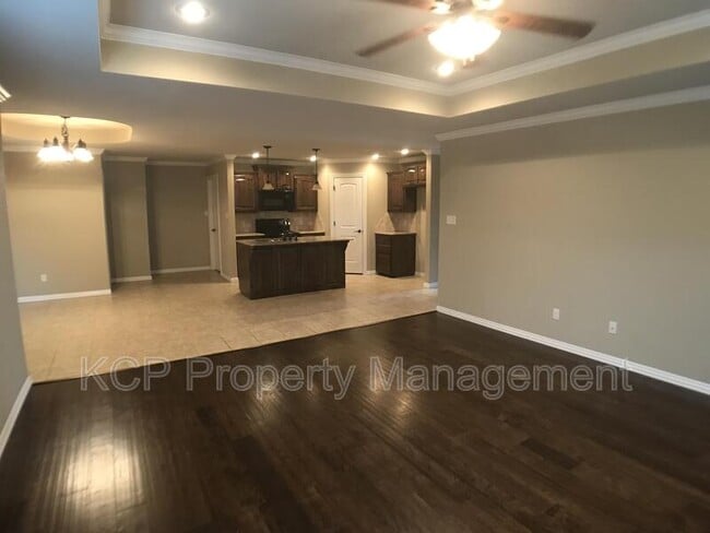 Building Photo - 6105 Red Cedar Cir