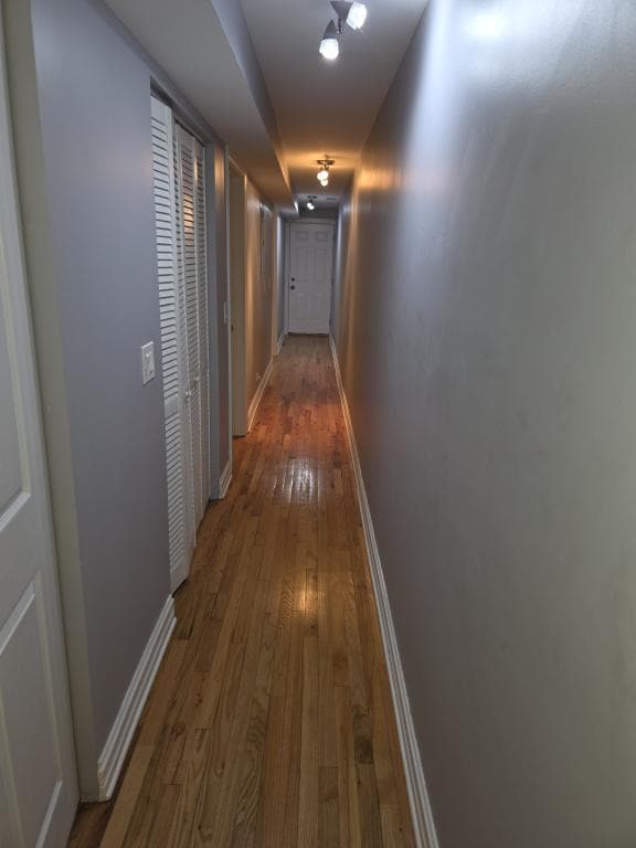 Building Photo - 4824 S King Dr