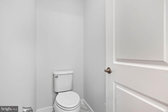 Building Photo - 1011 Venifena Terrace SE