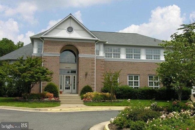 Building Photo - 5907 Dungeness Ln
