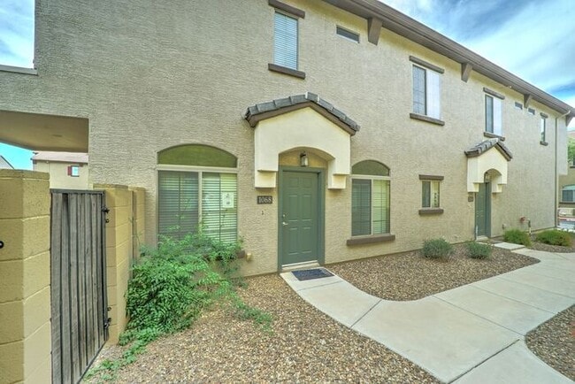 Building Photo - COMING SOON! Beautiful Townhome in Great Location