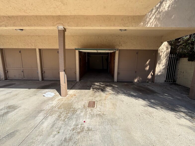 Building Photo - 2629 B St