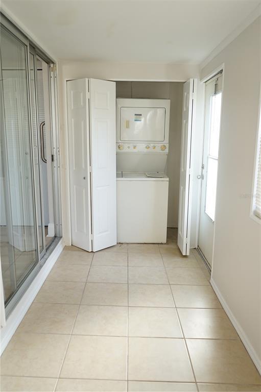 Building Photo - 1802 Bedford Terrace