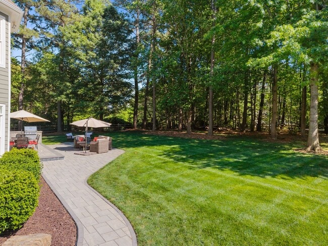 Building Photo - 107 Spears Creek Dr