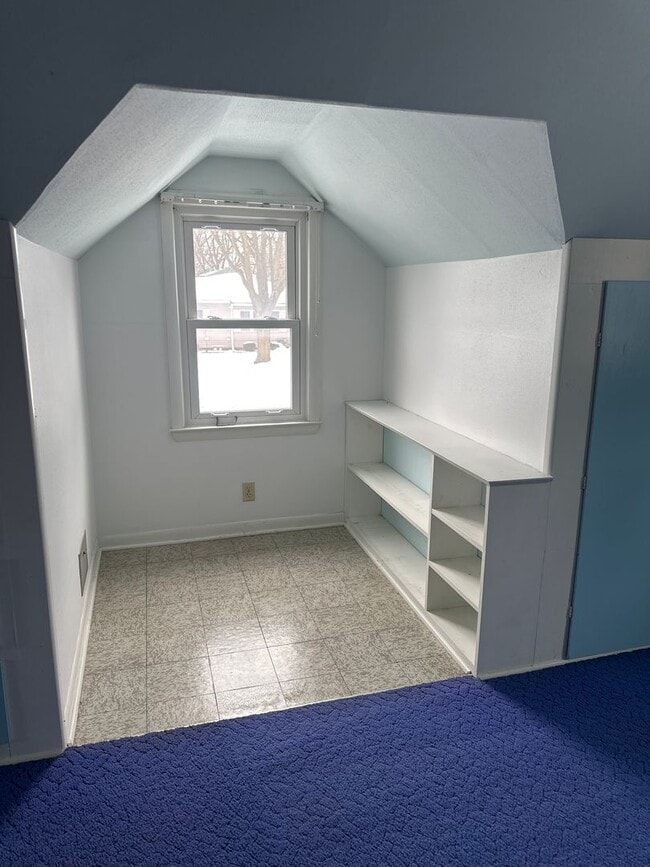 Building Photo - 1539 Byron Ave