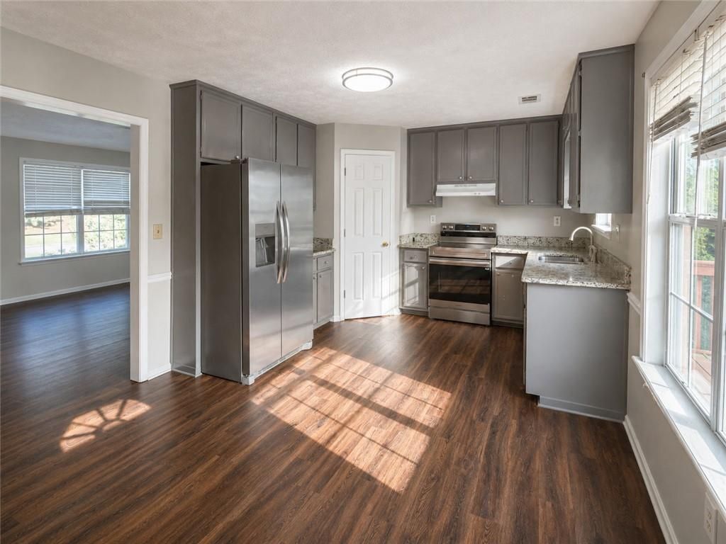 Building Photo - 2657 Amberly Glen Dr