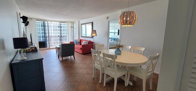 Building Photo - 531 N Ocean Blvd