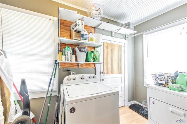 Building Photo - 601 Poplar St