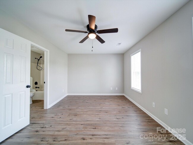 Building Photo - 3702 Cardinal Bluff Ln