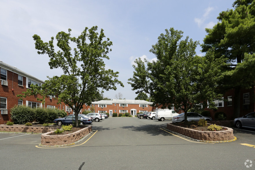 Building Photo - Dartmouth Village