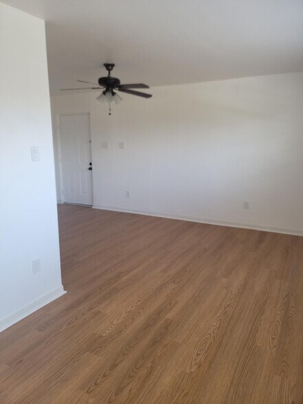 Building Photo - 15285 SW 107th Ln