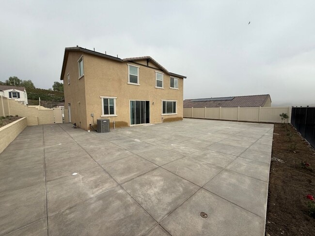 Building Photo - 4176 Myrtle St