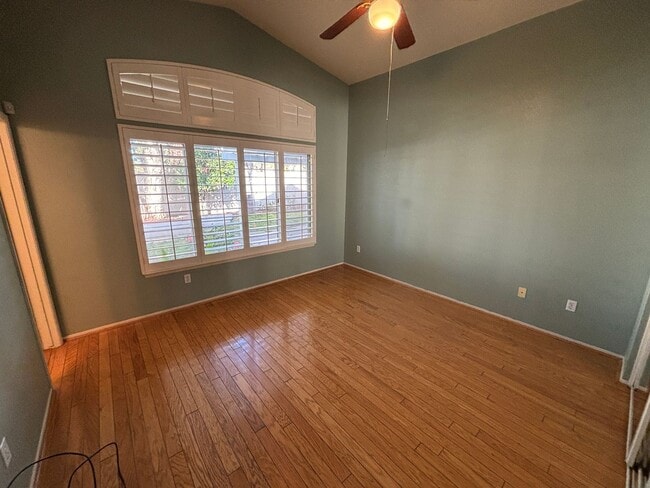 Building Photo - Charming one story home in Mission Village Gated Community