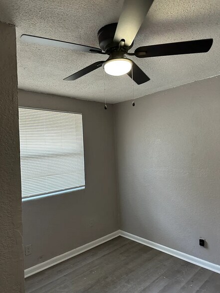 Building Photo - 3020 Barnett St