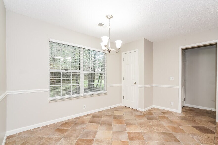 Building Photo - 3413 Westcliffe Ct