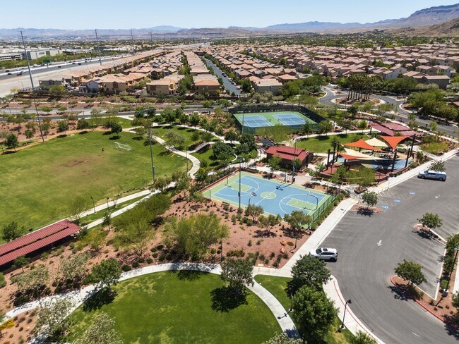 Building Photo - First floor unit in luxury gated Summerlin...