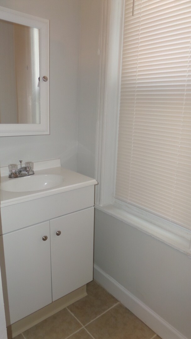 Building Photo - 24th & Tasker Street- Point Breeze-South Philadelphia