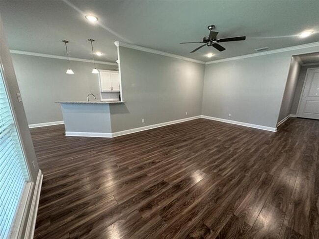 Building Photo - Magnolia Park #10722