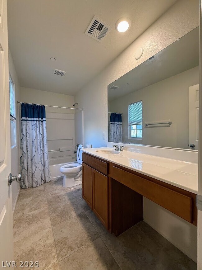 Building Photo - 155 Fulgora St