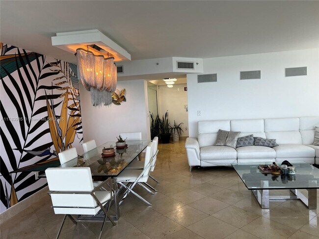 Building Photo - 18671 Collins Ave