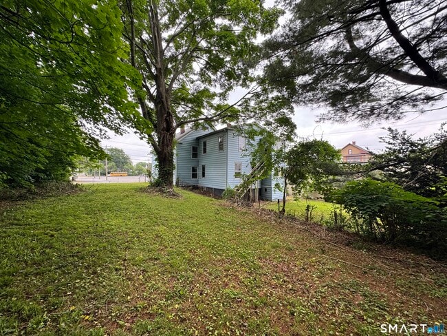 Building Photo - 81 Springdale Ave