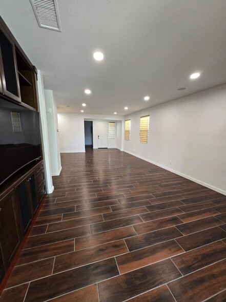 Building Photo - 84300 Tramonto Way